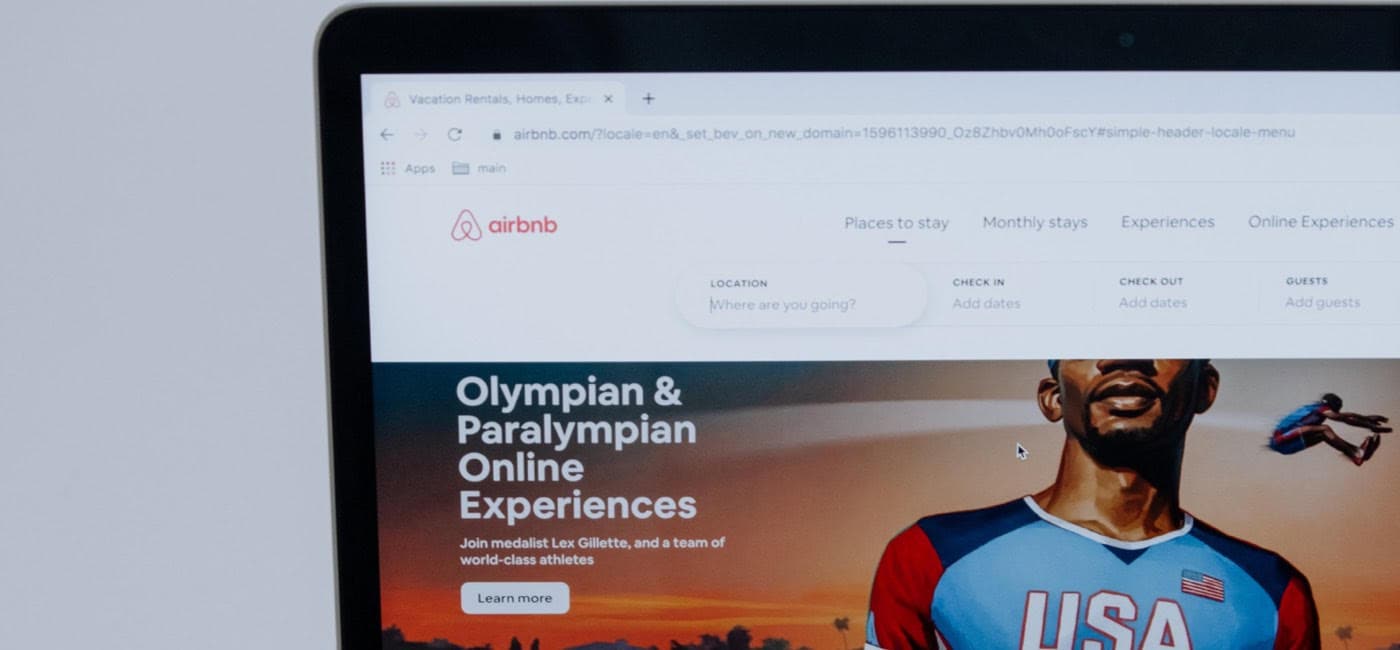 Airbnb ordenador con búsqueda usuario